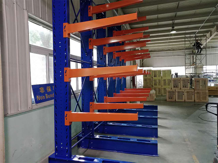 寧（níng）波某家具公司懸（xuán）臂貨架